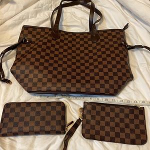 Beautiful brown checkered purse, wristlet & wallet! All 3 for this low price!!